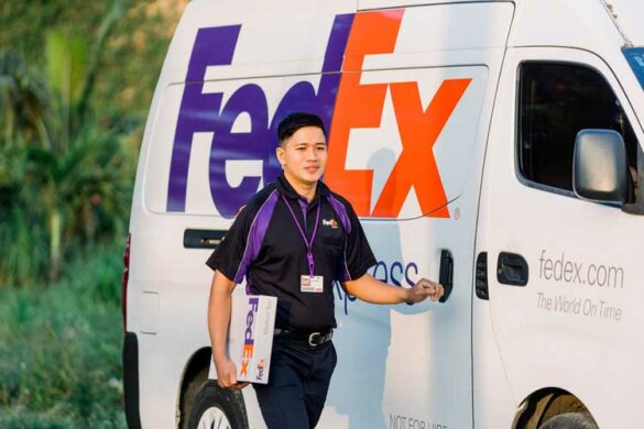 FedEx Enhances Convenience for Customers through Self-Collection Service at Light Rail Transit Stations in the Philippines