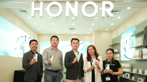 HONOR unveils Limited-edition HONOR 90 5G Peacock Blue, opens Experience Store in SM City Dasmariñas