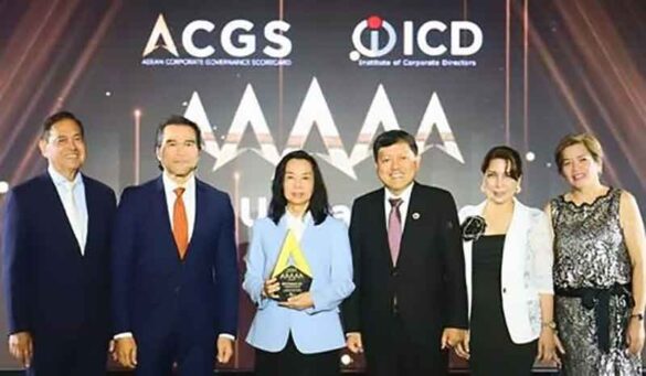 In photo: Justice Estela P. Bernabe (Ret), BDO Unibank's Independent Director and Corporate Governance Committee Chairperson, received the 5 Golden Arrow Award from Institute of Corporate Directors (ICD). Present at the awarding were (From L-R): Atty. Pedro Maniego Jr., FICD Chairman; Roel Refran, Executive Vice President and Chief Operating Officer of Philippine Stock Exchange; SEC Chairman Emilio B. Aquino; Ida Ceniza-Tiongson, FICD Vice Chairperson; and Ma. Victoria Espano, FICD Treasurer.